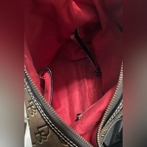 Dooney & Bourke Nikki Hobo Bag Signature Canvas Patent Leather Trim Black Brown - Picture 7 of 11